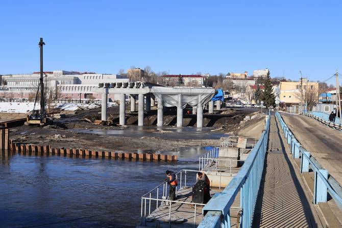 В Брянске полностью готовы 4 пролета строящегося моста на набережной
