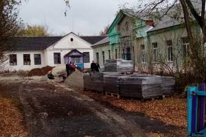 Под Брянском после скандала с поборами отремонтируют школу