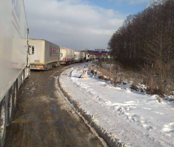 На брянской границе со стороны Украины скопилась огромная очередь из грузовиков