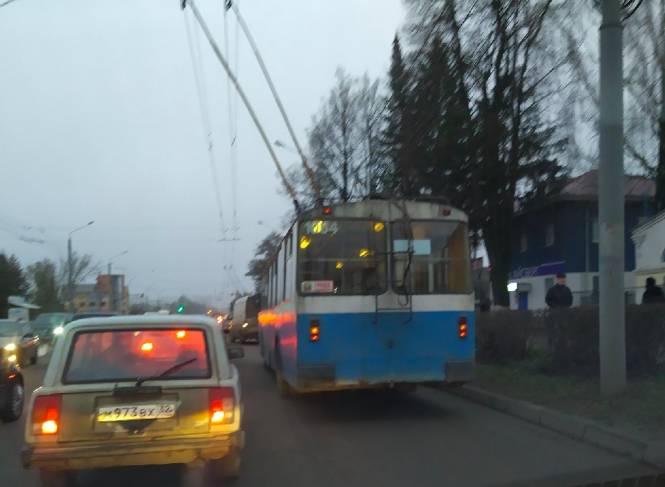 В Брянске из-за отключения электроэнергии встали троллейбусы