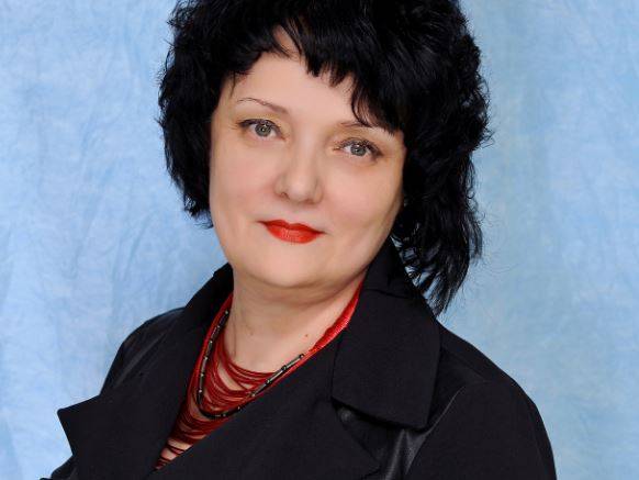 Руководителем брянского лицея №27 временно стала Марина Кожемякина