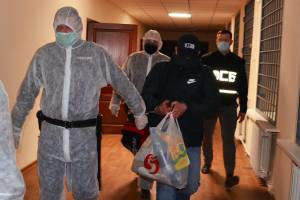 Появились кадры задержания брянского полицейского Сергея Артемова