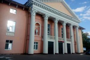 Брянцев пригласили на 65-летний юбилей Дома культуры Володарского района