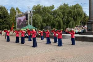 В Брянске провели митинг «Мы этой памяти верны!»