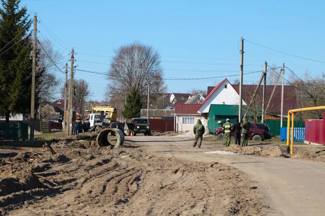 В Брянске к ремонту дорог приступили раньше обычных сроков