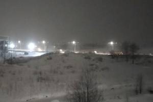 В Брянске дорожники вышли на борьбу со снегопадом