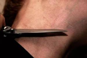 В Новозыбкове пенсионер напал с ножом на дачника