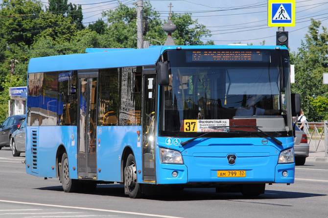 В Брянске увеличили количество автобусов №37