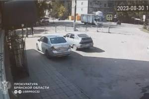 В Брянске осудили водителя грузовика за смерть мотоциклиста в ДТП