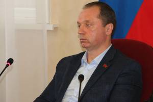 Вице-мэр Брянска Антошин потребовал от чиновников прекратить заниматься «отписками»