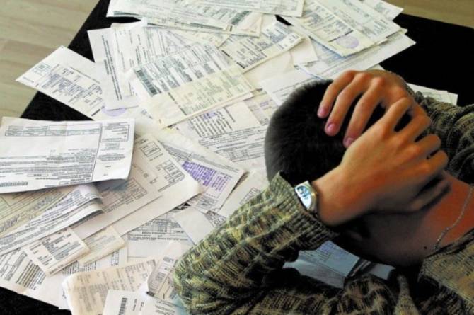 Брянцы задолжали за свет 1,5 миллиарда рублей