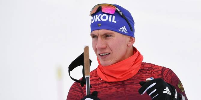 Брянский лыжник Большунов упал на гонке «Ски Тура»