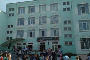 Чиновники хранят тайну массового отравления в брянской гимназии №3