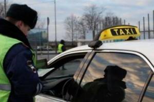 В Брянске поймали 22-летнего таксиста-нелегала