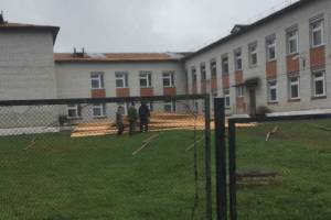 В Мглине без крыши в сезон дождей осталась школа №2