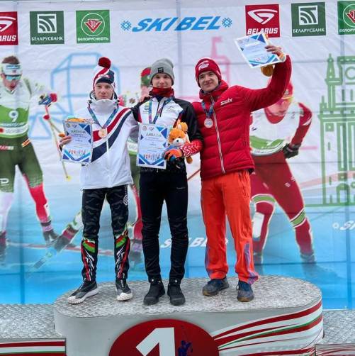 Брянский лыжник завоевал бронзу в составе сборной России