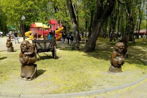 В Брянске в парке Толстого установят новый детский городок