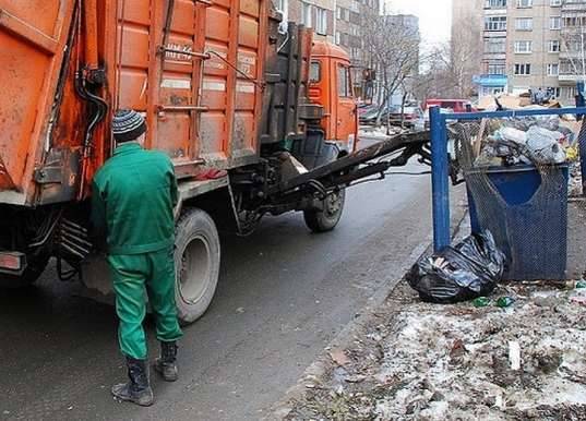 В Брянской области жителям начисляли двойную плату за вывоз мусора