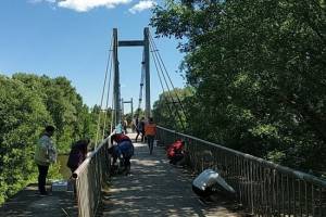 В Брянске продолжается благоустройство Голубого моста