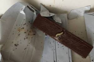 В Брянске 18-летняя сладкоежка украла из супермаркета шоколад