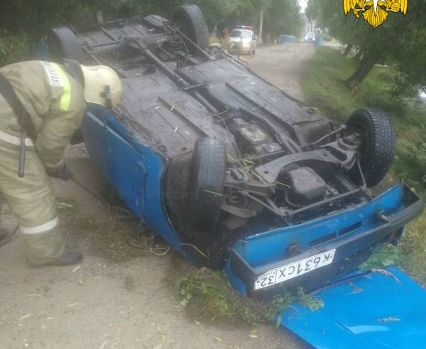 В Фокинском районе Брянска перевернулась «семерка»