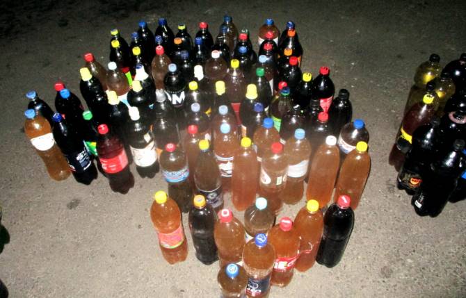 Молдованин попытался провезти на Брянщину 267 литров домашнего вина