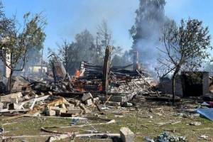 В Суземском районе после обстрела ВСУ сгорел жилой двухквартирный дом