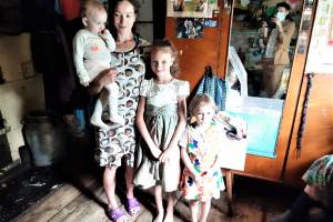Волонтёры «Ванечки» проведали особенные семьи Жирятинского района