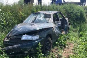 На брянской трассе ВАЗ вылетел в кювет: 39-летний водитель сломал позвоночник
