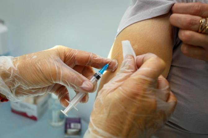 На Брянщине стартовала вакцинация от гриппа