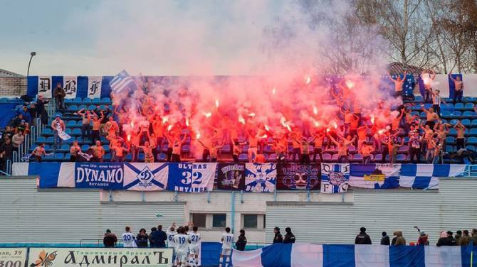 В Брянске фанатам «Динамо» запретили устраивать пьянки на матче с московским «Строгино»
