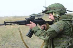 Брянских военных вооружили новыми автоматами АК-12