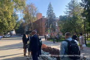 В Брянске сообщили о минировании здания Советской районной администрации