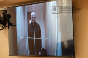 Задержанному за вымогательство 14 миллионов рублей начальнику полиции Брянска отказали в домашнем аресте