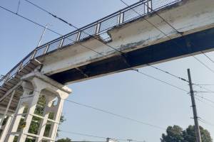 «Мог упасть на голову»: мост на вокзале «Брянск-I» оказался аварийным