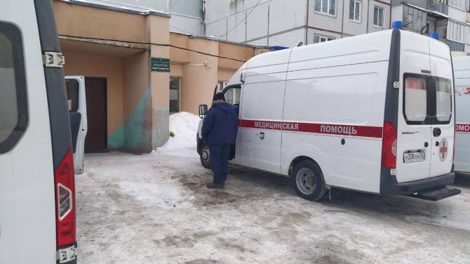 В Брянске сотрудникам городской станции скорой помощи зажали спецвыплаты