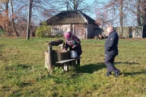 В брянском селе попросили почистить заилившийся колодец