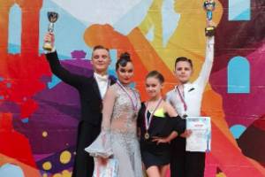 Брянские танцоры привезли три кубка из Тулы