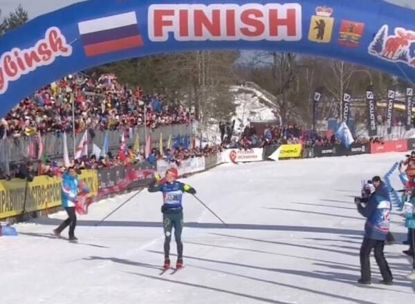Брянский лыжник Александр Большунов выиграл Деминский марафон
