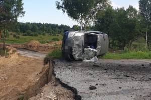 В Навлинском районе на ремонтируемой дороге погиб водитель
