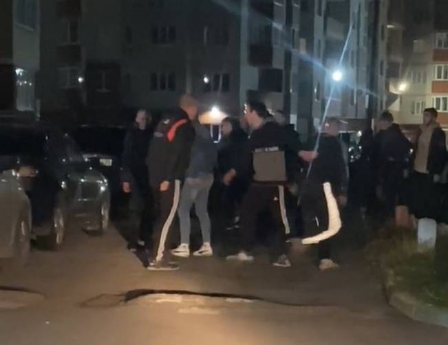 На Станке Димитрова в Брянске произошла массовая драка