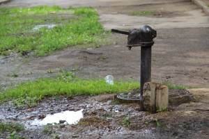 Суражское село оставили без водоразборной колонки