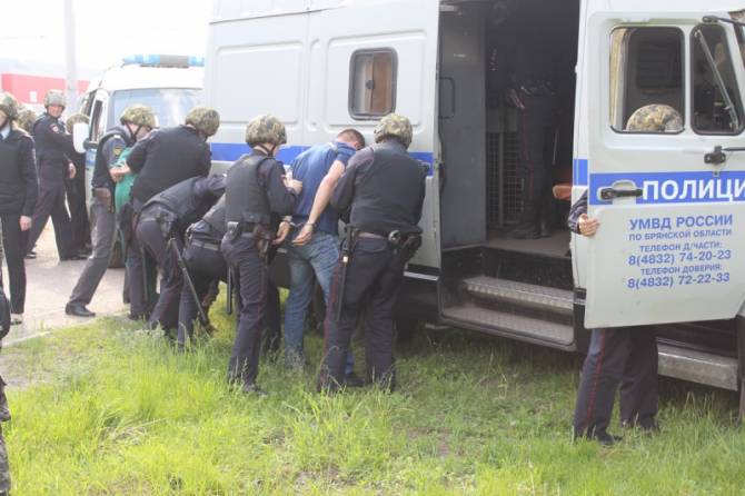 В Калуге задержали подростка, которым управлял участник брянского теракта