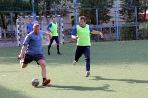 В Брянске стартовал турнир по мини-футболу среди ветеранов
