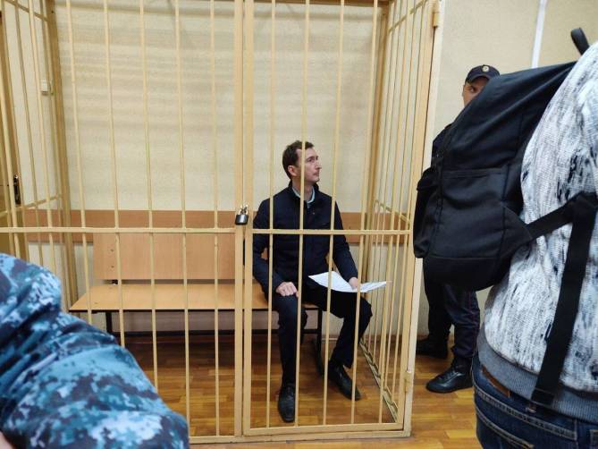 Брянскому экс-депутату Павлову продлили арест
