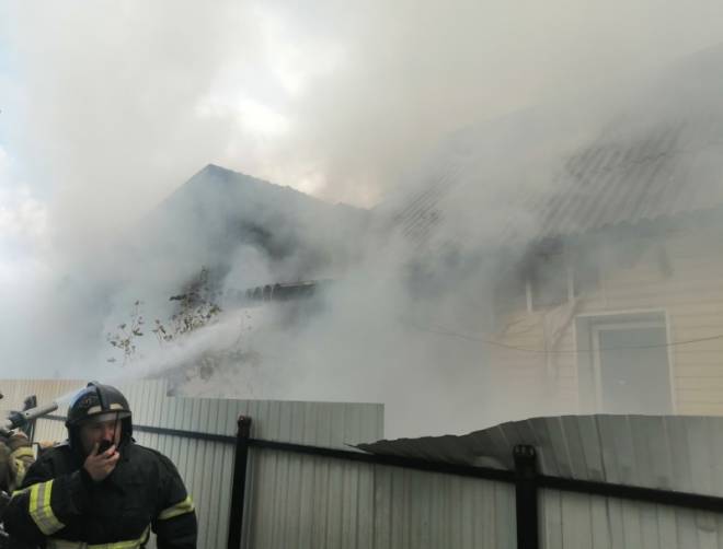 В Бежицком районе Брянска сгорел жилой дом