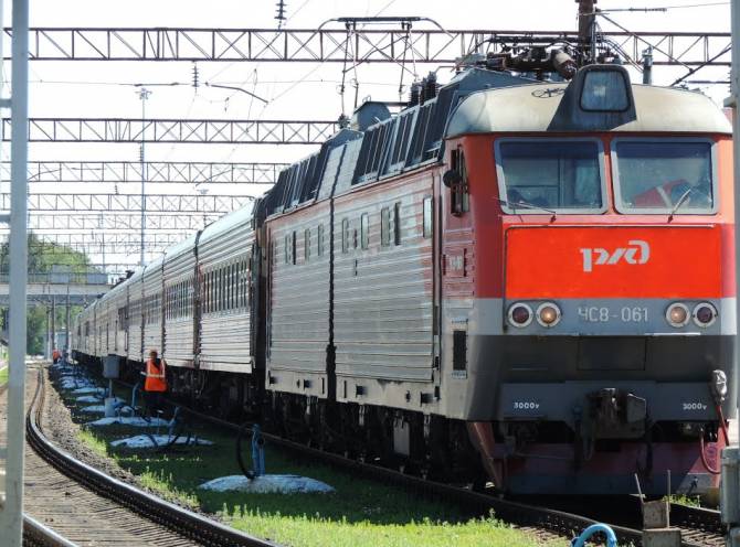 Брянский поезд задержался в пути по дороге в Санкт-Петербург