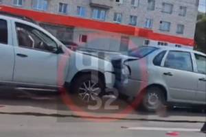 В Брянске на проспекте Московском разбились 5 автомобилей