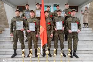 Брянские юнармейцы в Чечне выбили «десятку» в стрельбе из лука 