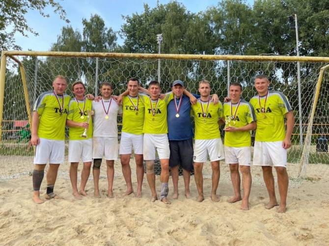 Брянский «ТСА» победил на турнире по пляжному футболу